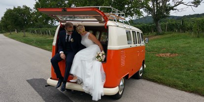 Hochzeitsauto-Vermietung - Donauraum - VW Bulli Fenster Bus T1 Baujahr 1966, 9 Sitze  - VW Fenster Bus T1 Bulli von Dr. Georg Schratzenthaller 