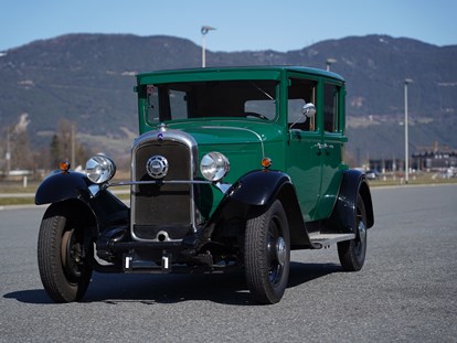 Hochzeitsauto-Vermietung - Antrieb: Benzin - Citroen AC4,
Bj. 1928 
Angemeldet 1931 - Oldtimer Shuttle