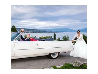 Hochzeitsauto-Vermietung - Schweiz - Frauen-Power! - Oldtimer-Traumfahrt - Cadillac Deville Cabriolet, Jg. 1964