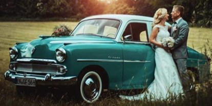 Hochzeitsauto-Vermietung - Chauffeur: nur mit Chauffeur - Nordrhein-Westfalen - Für den schönen Tag im Leben sind wir sehr gerne bereit ihre Wünsche wahr werden zu lassen ❤️ - Vauxhall Cresta E  von 1955 Oldtimer-hochzeitsfahrten-nrw.de