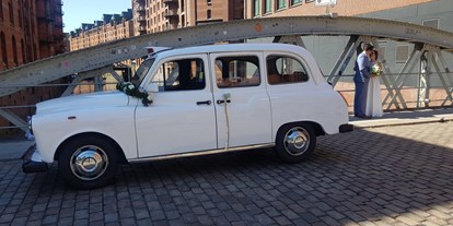 Hochzeitsauto-Vermietung - Hamburg-Umland - London Taxi in schneeweiss