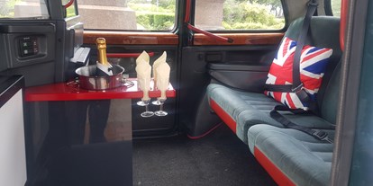 Hochzeitsauto-Vermietung - Marke: Audi - London Taxi in schneeweiss