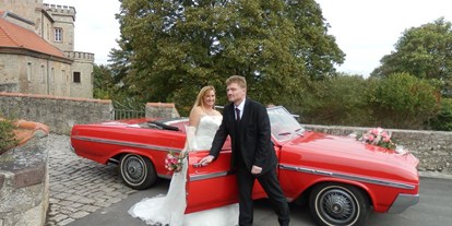 Hochzeitsauto-Vermietung - Farbe: Rot - Bayern - Romantisches US Cabriolet als Hochzeitsauto - Buick Skylark Cabrio von bluesmobile4you