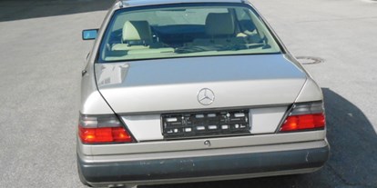 Hochzeitsauto-Vermietung - Art des Fahrzeugs: Oldtimer - Mercedes Benz 300 CE