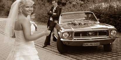 Hochzeitsauto-Vermietung - Art des Fahrzeugs: Cabriolet - Thüringen - yellowhummer Ford Mustang Oldtimer