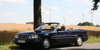 Hochzeitsauto-Vermietung - Chauffeur: nur mit Chauffeur - Niedersachsen - Mercedes-Benz E 220 Cabriolet von THULKE classic