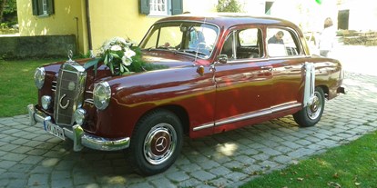 Hochzeitsauto-Vermietung - Marke: Mercedes Benz - Nordrhein-Westfalen - Mercedes Ponton 180D Baujahr 1957 für Hochzeiten zum selber fahren. - Mercedes Ponton 180D - Der Oldtimerfahrer