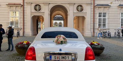 Hochzeitsauto-Vermietung - Österreich - Lincoln Town Car von Amadeus Limousines
