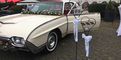 Hochzeitsauto-Vermietung - Einzugsgebiet: regional - Nordrhein-Westfalen - Ford Thunderbird 1963