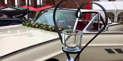 Hochzeitsauto-Vermietung - Marke: Ford - Ford Thunderbird 1963