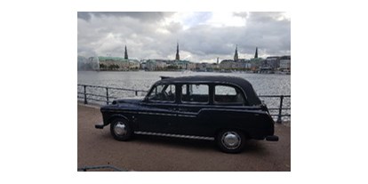 Hochzeitsauto-Vermietung - Tiere erlaubt - London Taxi an der Alster - London Taxi Oldtimer