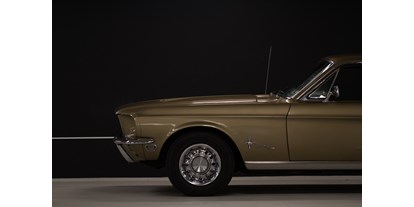Hochzeitsauto-Vermietung - Art des Fahrzeugs: Oldtimer - Bayern - Ford Mustang Coupè V8