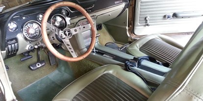 Hochzeitsauto-Vermietung - Art des Fahrzeugs: US-Car - Bayern - Ford Mustang Coupè V8