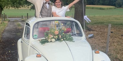 Hochzeitsauto-Vermietung - Marke: Volkswagen - Für jedes Paar das Richtige  - VW-Käfer 1967 Palomena und VW-Käfer 1970