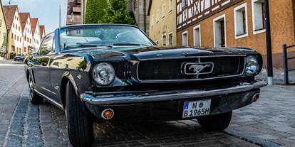 Hochzeitsauto-Vermietung - Einzugsgebiet: regional - Bayern - Ford Mustang Cabrio V8 - Ford Mustang Cabrio von Dreamday with Dreamcar - Nürnberg