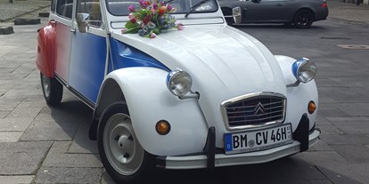 Hochzeitsauto-Vermietung - Farbe: Weiß - Nordrhein-Westfalen - Marieanne bei St Gereon - Deux Chevaux  2 cv
