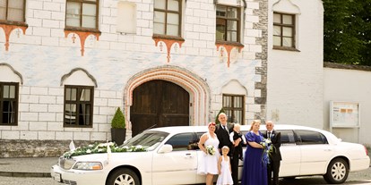 Hochzeitsauto-Vermietung - Ostbayern - Lincoln-Stretchlimousine von Oldtimer &  Hummer-Stretchlimousinen Verleih