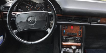 Hochzeitsauto-Vermietung - Art des Fahrzeugs: Youngtimer - Mercedes 560 SEL - Mercedes 230 "Strichacht" & Mercedes 560 SEL (W126)
