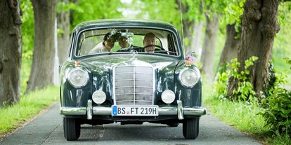 Hochzeitsauto-Vermietung - Art des Fahrzeugs: Oberklasse-Wagen - Niedersachsen - Mercedes-Benz 219 Ponton von THULKE classic