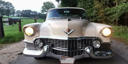 Hochzeitsauto-Vermietung - Art des Fahrzeugs: Oberklasse-Wagen - Nordrhein-Westfalen - Cadillac Eldorado Cabrio 1954