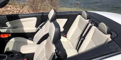 Hochzeitsauto-Vermietung - Sbg. Salzkammergut - Lancia Flavia Cabrio, weiss,
innen 4 Sitzer - Lancia Flavia Cabrio weiss