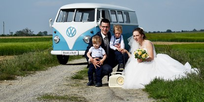 Hochzeitsauto-Vermietung - Farbe: Rot - VW Bus T1 von Book a Bulli.com