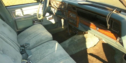 Hochzeitsauto-Vermietung - Bayern - Chevy Caprice Military Police Car von bluesmobile4you - Chevy Caprice  Military Police Car von bluesmobile4you