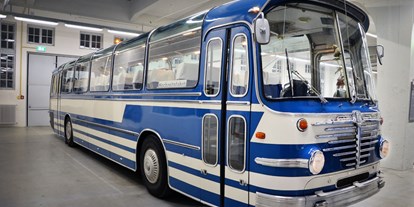 Hochzeitsauto-Vermietung - Shuttle Service - Bayern - Büssing Oldtimerbus (BJ 1966) mit 53 Plätzen im Raum München. - Büssing Oldtimerbus