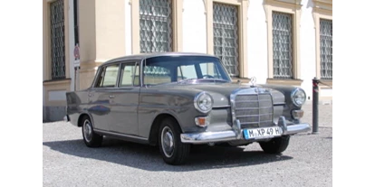 Hochzeitsauto-Vermietung - Bayern - Mercedes Benz 230 Heckflosse von Classic Roadster München